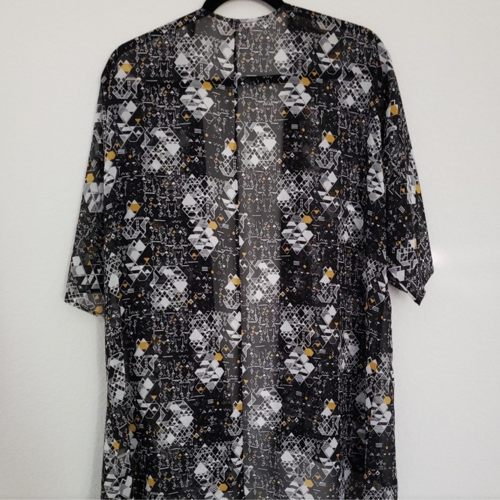 NWT LuLaRoe Geometric Lindsay Kimono Open Front Size Small